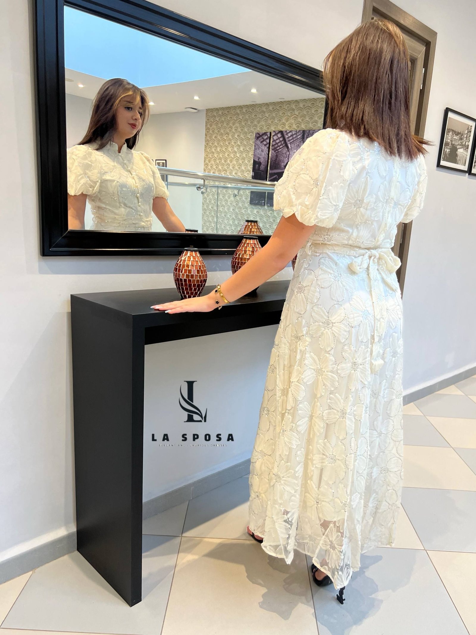 Robe dania blanc cassé